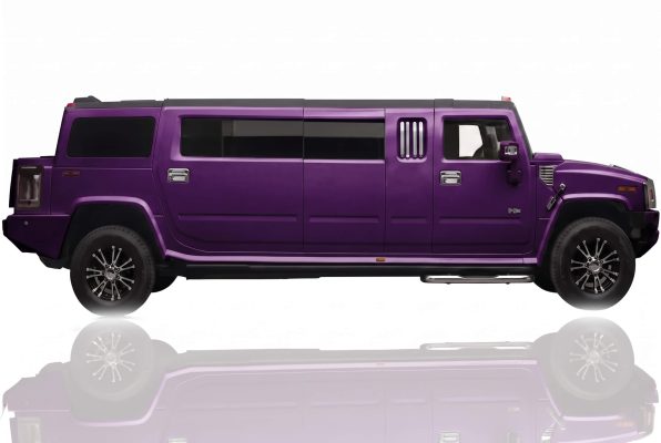 Limusina hummer color morada